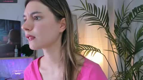 Snapshot of vibes_of_joy chatting on 02.27.25 Mikky online show from 02.27.25