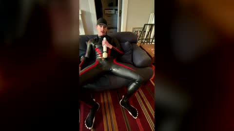 Snapshot of vibramboy chatting on 05.18.26 vibramboy online show from 05.18.26