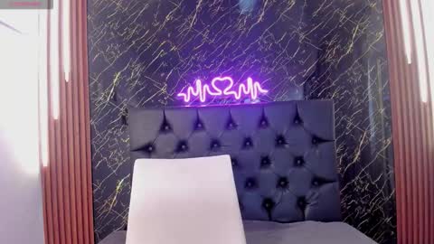 Vichy  Everyday From 1400 to 2130 Col Time online show from 11.19.25