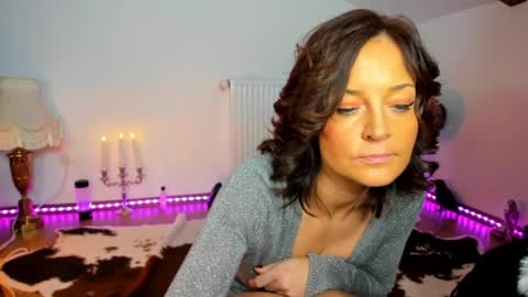 ViciousQueenu can call me Laura online show from 04.11.26