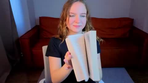 Snapshot of vicki_milles chatting on 06.30.26 vicki_milles online show from 06.30.26