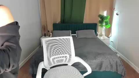 Snapshot of vicki_milles chatting on 07.28.26 vicki_milles online show from 07.28.26
