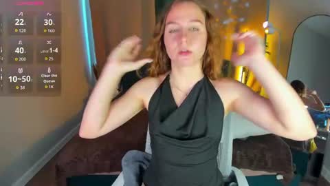 Snapshot of vicki_milles chatting on 08.05.26 vicki_milles online show from 08.05.26