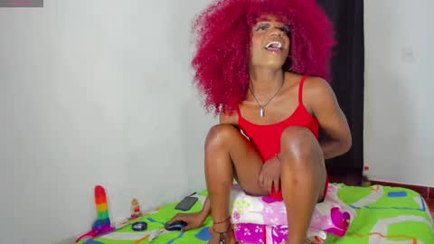 vicky manuela online show from 10.24.25