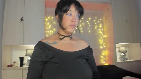 V I C K Y online show from 02.02.26