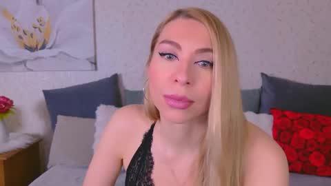 Snapshot of vicky_venus chatting on 04.27.26 VickyVenus online show from 04.27.26