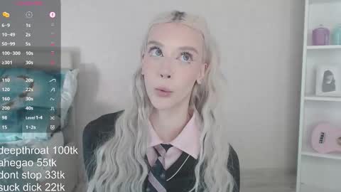 Snapshot of vickyfuckingdoll chatting on 03.17.26 vickyfuckingdoll online show from 03.17.26