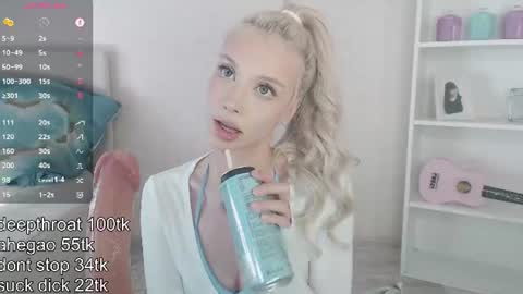 Snapshot of vickyfuckingdoll chatting on 07.09.26 vickyfuckingdoll online show from 07.09.26