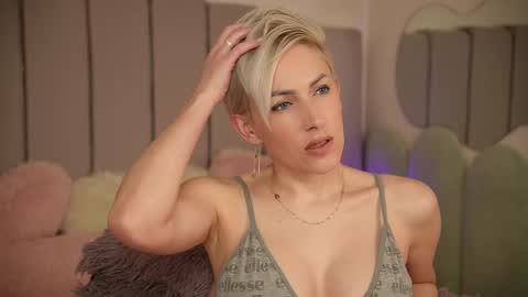 vickysecret96 online show from 03.02.25