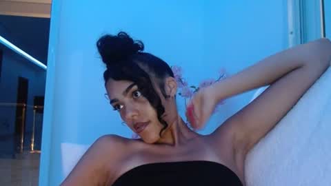 Snapshot of vickyyyx chatting on 06.22.26 Goddess Victory online show from 06.22.26