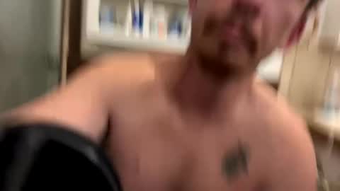 vicrobertson595 online show from 09.11.25