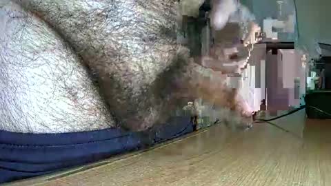 Snapshot of victorhume chatting on 10.30.25 VictorHume online show from 10.30.25