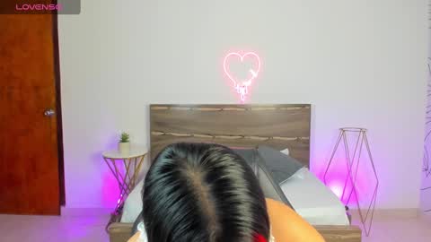 Victoria online show from 01.27.25