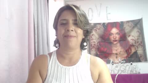 Hi guys   Im victoria  Be the one who can control me in PVT online show from 11.13.25