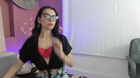 Snapshot of victoria__love_ chatting on 01.15.26 victoria__love_ online show from 01.15.26