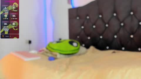 Snapshot of victoria_alien chatting on 10.02.25 Victoria independent model online show from 10.02.25