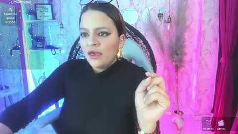 Snapshot of victoria_floyd1 chatting on 02.05.25 victoria_floyd1 online show from 02.05.25