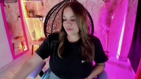 Snapshot of victoria_floyd1 chatting on 02.22.25 victoria_floyd1 online show from 02.22.25