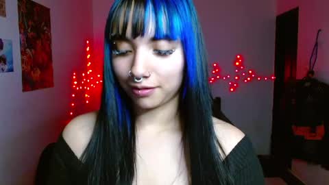 Snapshot of victoria_goddes chatting on 04.19.26 victoria online show from 04.19.26