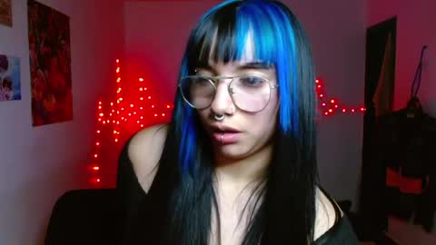 Snapshot of victoria_goddes chatting on 04.30.26 victoria online show from 04.30.26