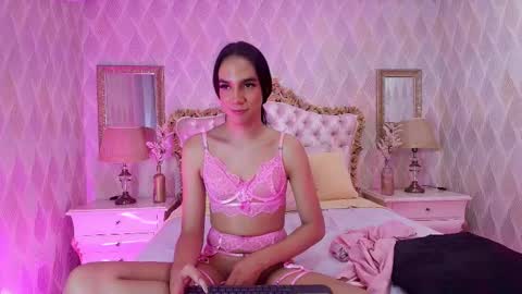 Snapshot of victoria_gomezz16 chatting on 01.21.25 Victoria online show from 01.21.25