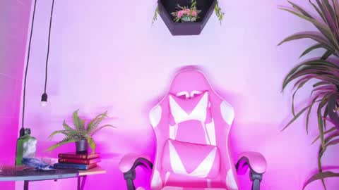 Snapshot of victoria_gomezz16 chatting on 02.22.25 Victoria online show from 02.22.25