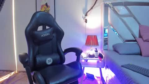 Snapshot of victoria_grey__ chatting on 02.04.26 Victoria online show from 02.04.26