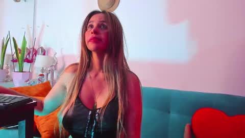 Victoria  online show from 02.09.25