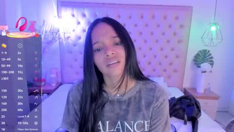 Snapshot of victoria_kitt chatting on 11.04.25 victoria_kitt online show from 11.04.25