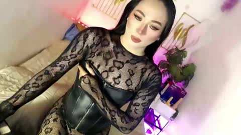 Snapshot of victoria_madness_dominatrix chatting on 03.17.26 Victoria online show from 03.17.26