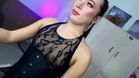 Snapshot of victoria_madness_dominatrix chatting on 05.28.26 Victoria online show from 05.28.26