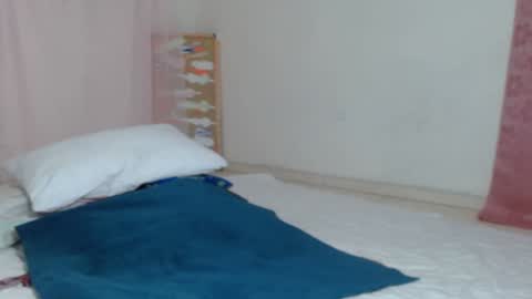 VICKY online show from 12.27.24