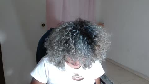 VICKY online show from 01.17.25