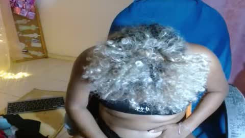 VICKY online show from 03.10.25