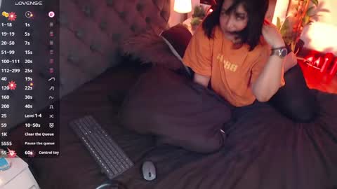 Snapshot of victoria_monteroo chatting on 05.06.26 Call me Vic online show from 05.06.26