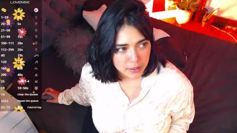 Snapshot of victoria_monteroo chatting on 06.01.26 Call me Vic online show from 06.01.26