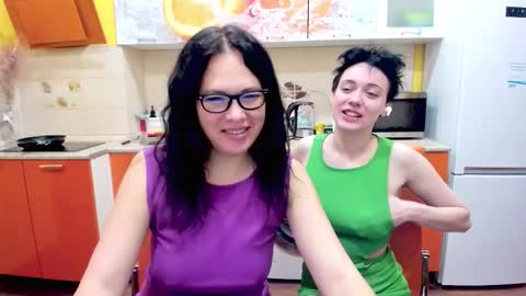 Victoria  online show from 12.19.25