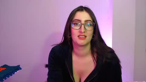 Victoria online show from 03.01.25