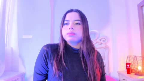 Snapshot of victoria_vallejo chatting on 12.29.24 victoria  online show from 12.29.24