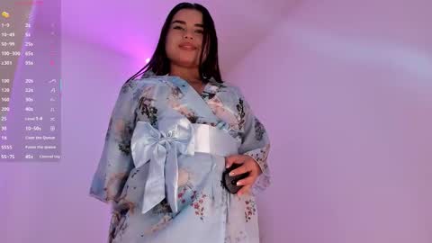 Snapshot of victoria_vallejo chatting on 11.02.25 victoria  online show from 11.02.25