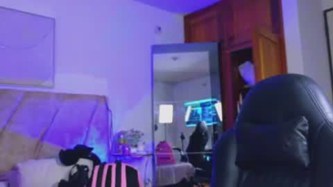 Snapshot of victoria_withmore chatting on 06.24.26 Victoria online show from 06.24.26