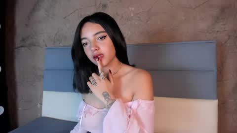 victoriaa2_doll online show from 12.20.25
