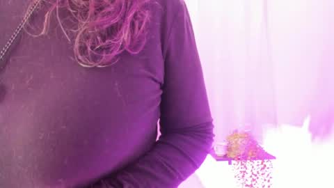 Snapshot of victoriaa_anderson_ chatting on 04.20.26 victoriaa_anderson_ online show from 04.20.26