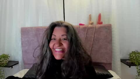 Snapshot of victoriaa_anderson_ chatting on 05.06.26 victoriaa_anderson_ online show from 05.06.26