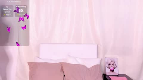 Victoria Zans  online show from 12.16.25