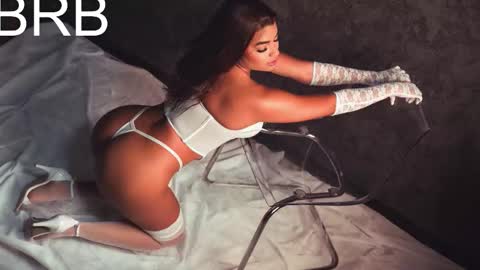 Snapshot of victoriaagray chatting on 03.05.26 VICTORIA online show from 03.05.26