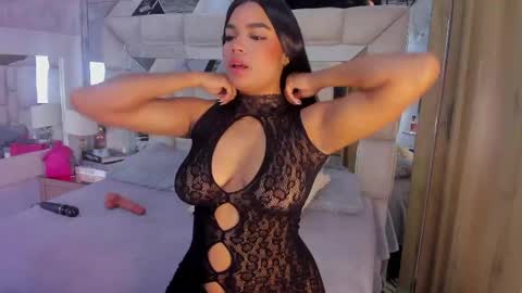 Snapshot of victoriaagray chatting on 04.15.26 VICTORIA online show from 04.15.26