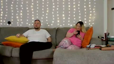 Victoria and Jesse online show from 12.10.24