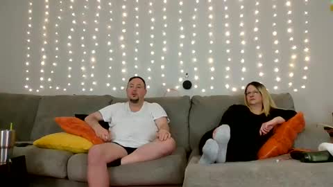 Victoria and Jesse online show from 12.23.24