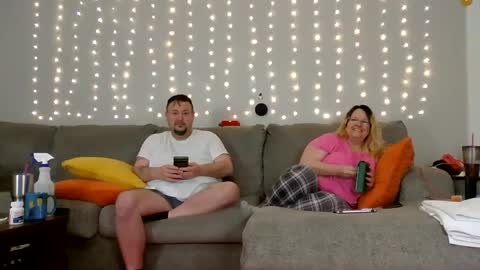 Victoria and Jesse online show from 12.27.24